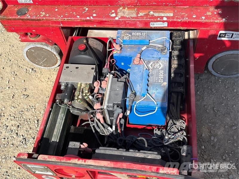 MEC 1330SE Electric Scissor Lift Saksilavat