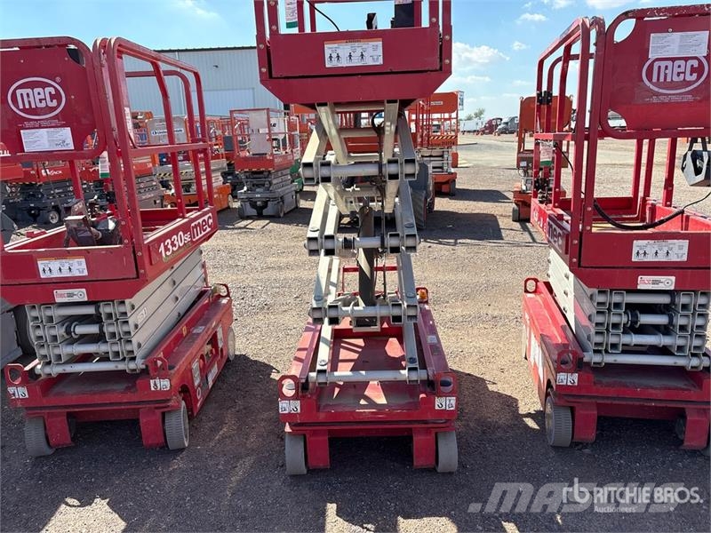 MEC 1330SE Electric Scissor Lift Saksilavat