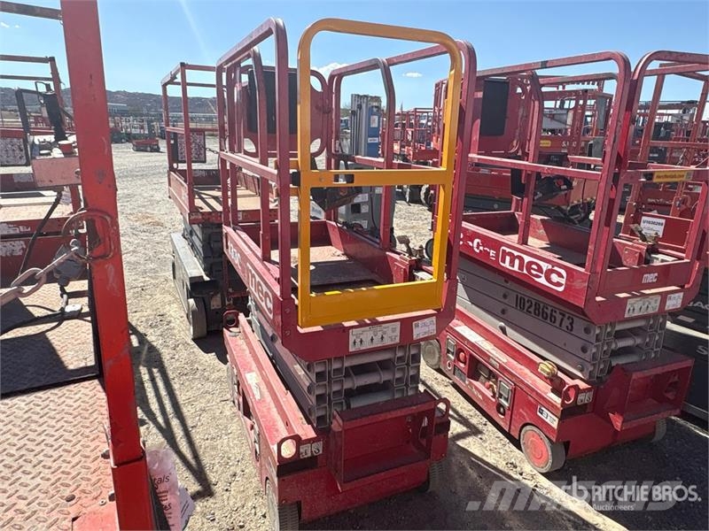 MEC 1330SE Electric Scissor Lift رافعات مقصية الشكل