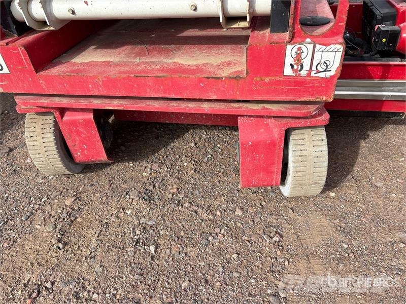 MEC 1330SE Electric Scissor Lift Saxlifte
