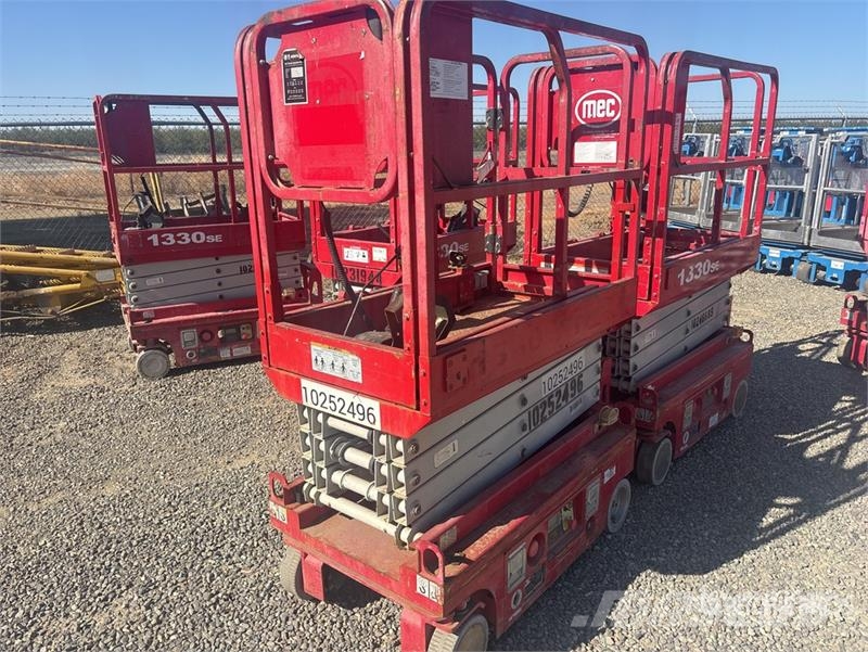 MEC 1330SE Electric Scissor Lift 가위형 리프트