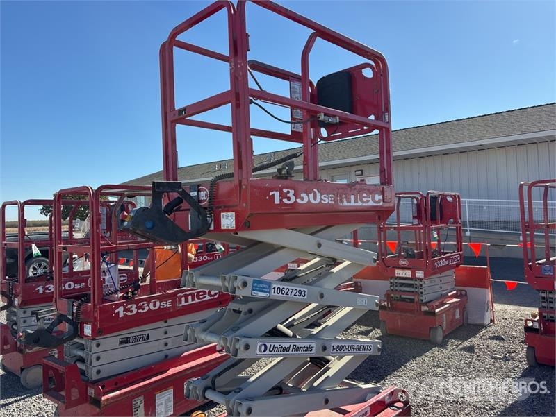 MEC 1330SE Electric Scissor Lift Plataformas tijera