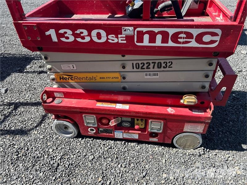 MEC 1330SE Electric Scissor Lift Škarjaste dvižne ploščadi