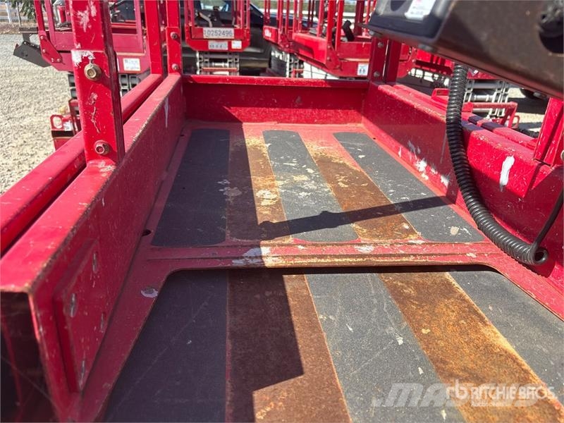 MEC 1330SE Electric Scissor Lift Podnośniki nożycowe
