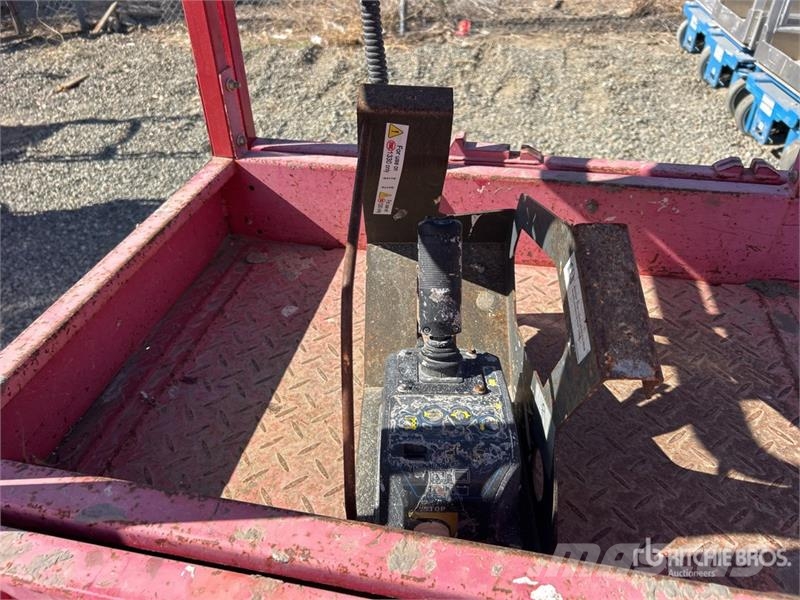 MEC 1330SE Electric Scissor Lift Šķerveida pacēlāji