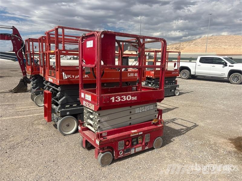 MEC 1330SE Electric Scissor Lift Elevadores de tesoura
