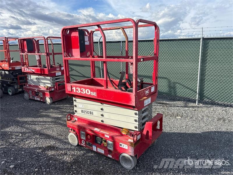 MEC 1330SE Electric Scissor Lift Plataformas tijera