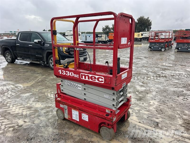 MEC 1330SE Electric Scissor Lift Plataformas tijera