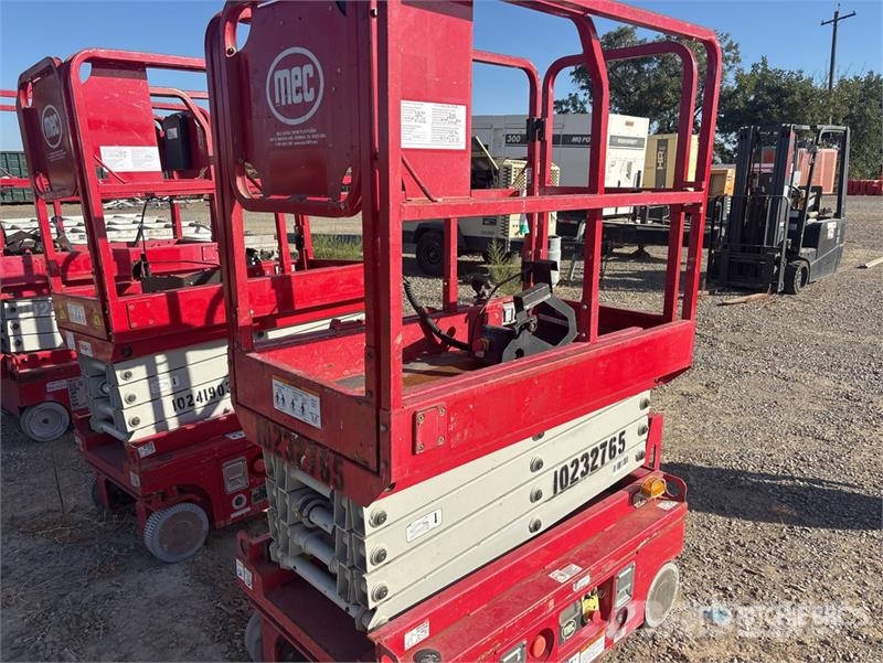 MEC 1330SE Electric Scissor Lift Scissor lifts