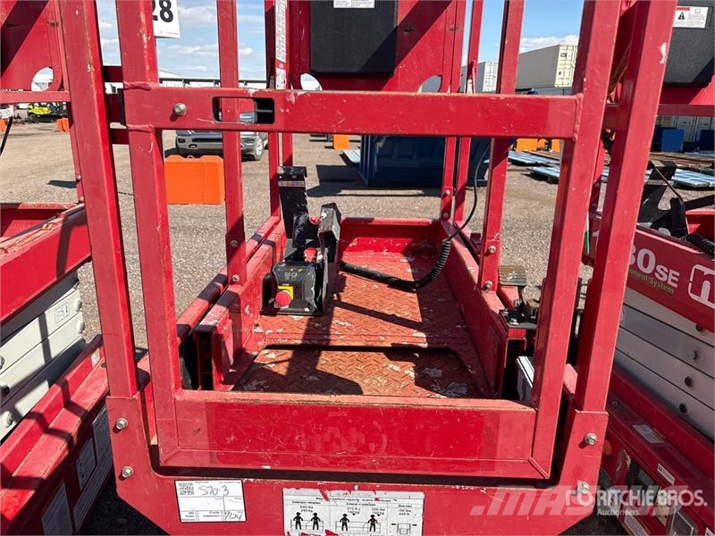 MEC 1330SE Electric Scissor Lift Saksilavat