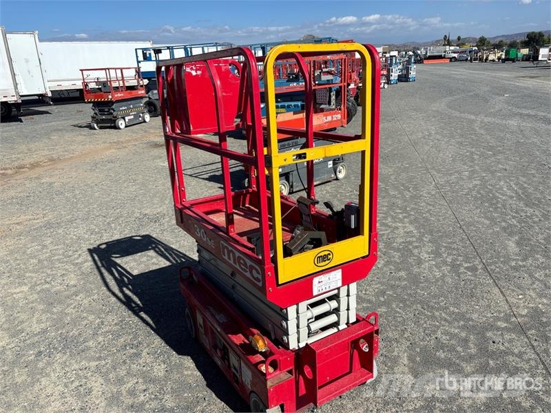 MEC 1330SE Electric Scissor Lift Scissor lifts
