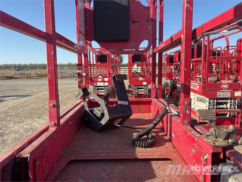 MEC 1330SE Electric Scissor Lift Elevadores de tesoura