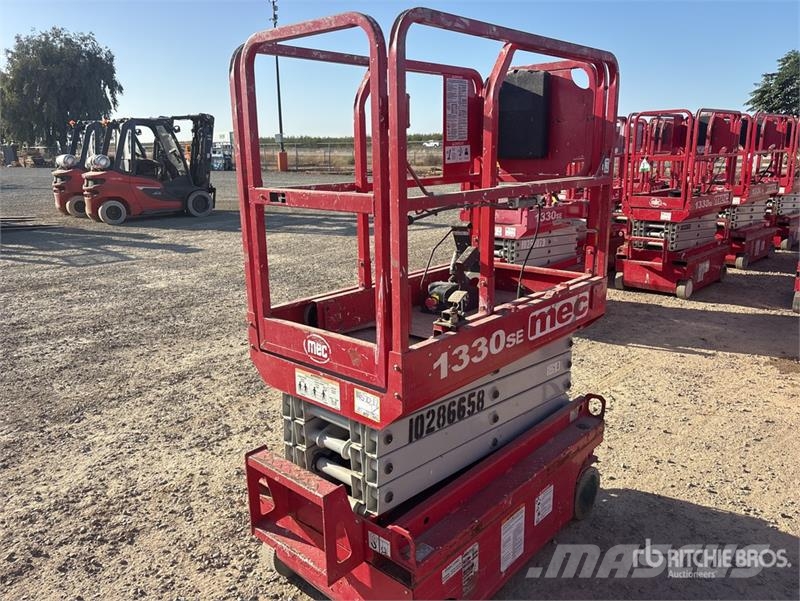 MEC 1330SE Electric Scissor Lift Scissor lifts