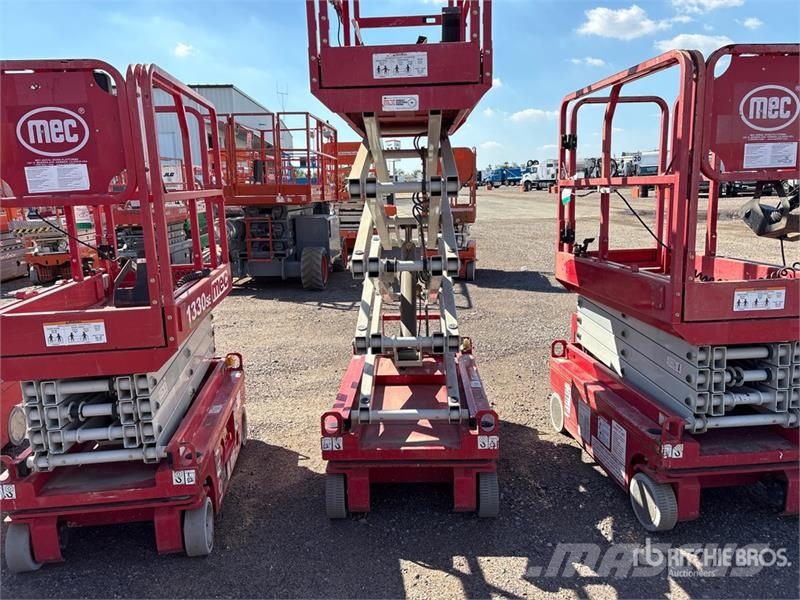 MEC 1330SE Electric Scissor Lift Saksilavat