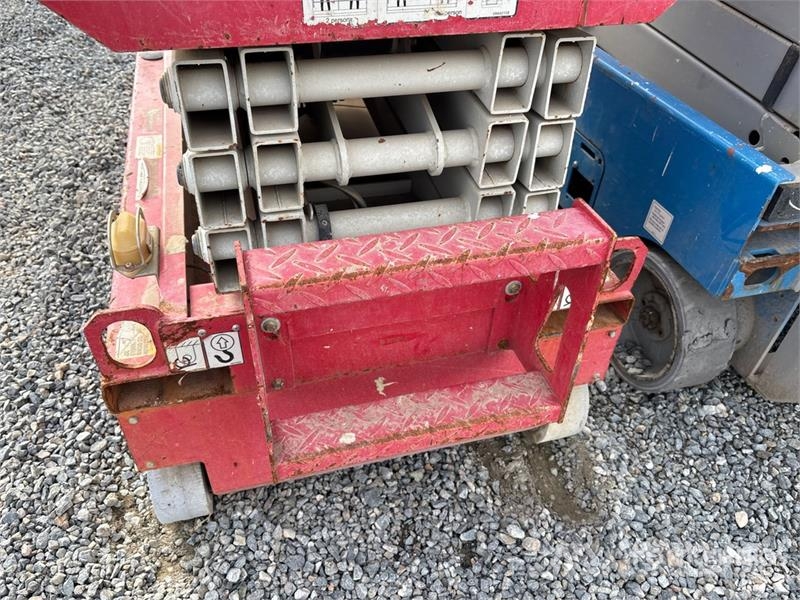 MEC 1330SE Electric Scissor Lift Scheren-Arbeitsbühnen