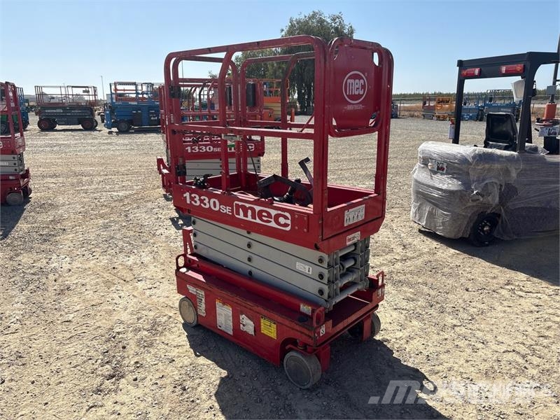 MEC 1330SE Electric Scissor Lift Saksilavat