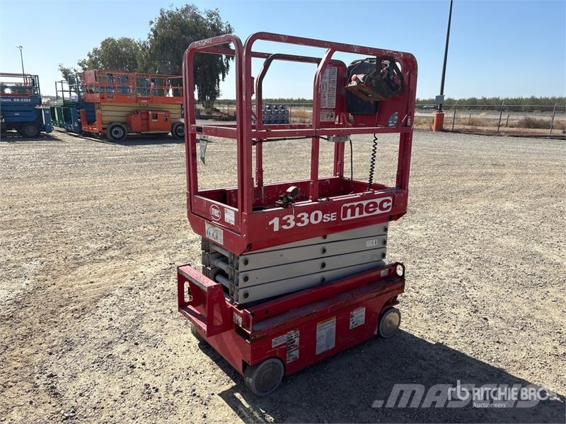 MEC 1330SE Electric Scissor Lift Saksilavat