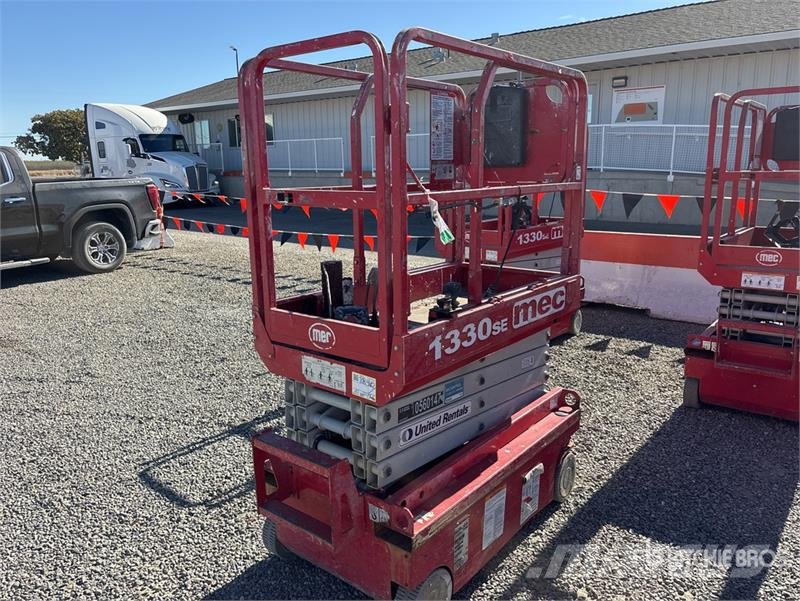 MEC 1330SE Electric Scissor Lift Plataformas tijera