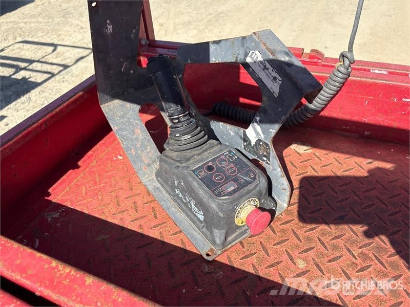 MEC 1330SE Electric Scissor Lift Saksilavat