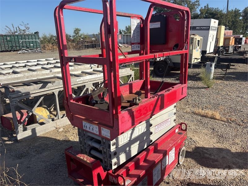 MEC 1330SE Electric Scissor Lift Scissor lifts