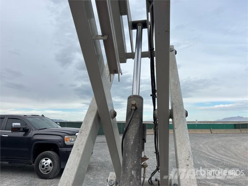 MEC 1330SE Electric Scissor Lift Plataformas tijera