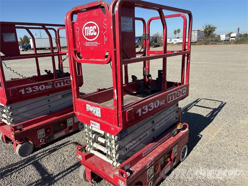 MEC 1330SE Electric Scissor Lift Plataformas tijera