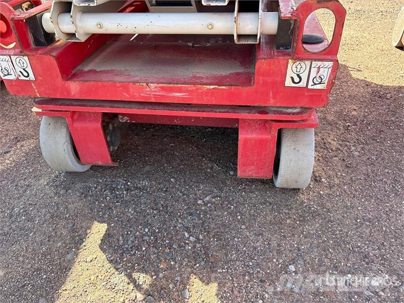 MEC 1330SE Electric Scissor Lift Saksilavat