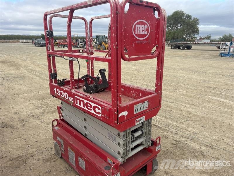 MEC 1330SE Electric Scissor Lift Škarjaste dvižne ploščadi