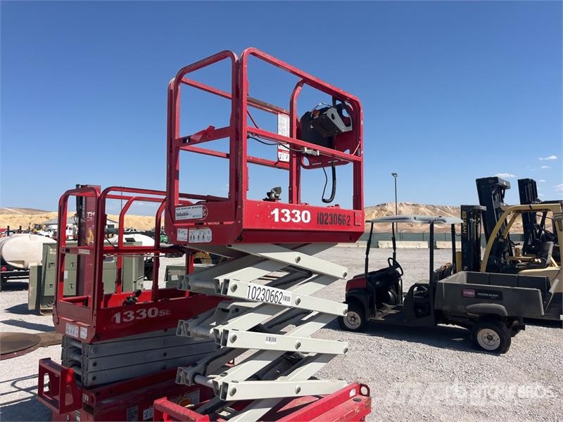 MEC 1330SE Electric Scissor Lift Plataformas tijera