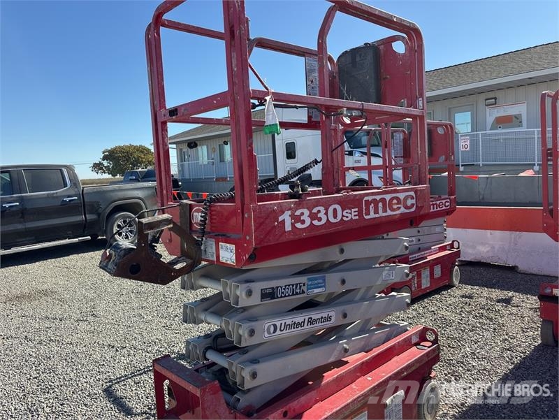 MEC 1330SE Electric Scissor Lift Plataformas tijera