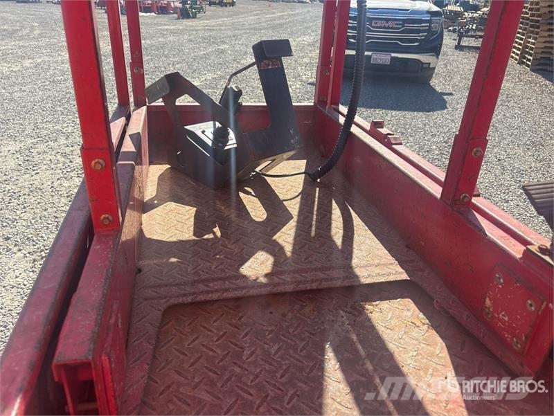 MEC 1330SE Electric Scissor Lift 가위형 리프트