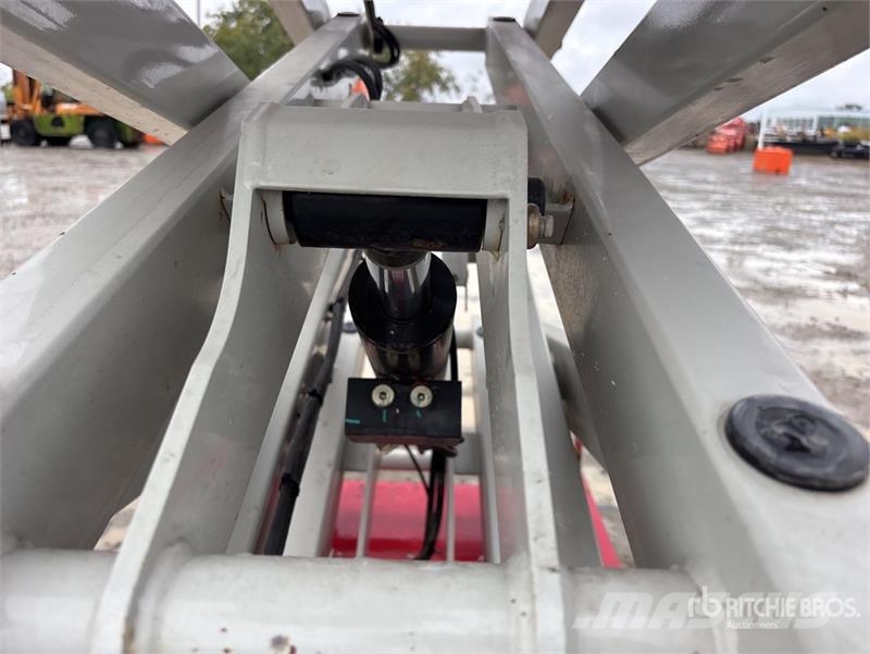 MEC 1330SE Electric Scissor Lift Plataformas tijera
