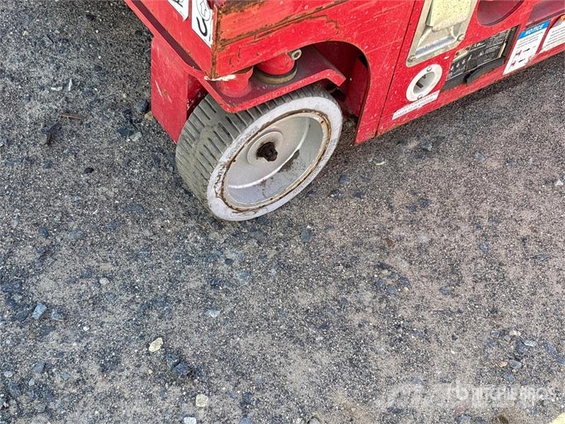 MEC 1330SE Electric Scissor Lift Škarjaste dvižne ploščadi