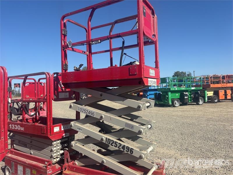 MEC 1330SE Electric Scissor Lift 가위형 리프트