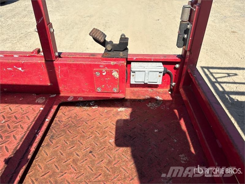 MEC 1330SE Electric Scissor Lift Saksilavat