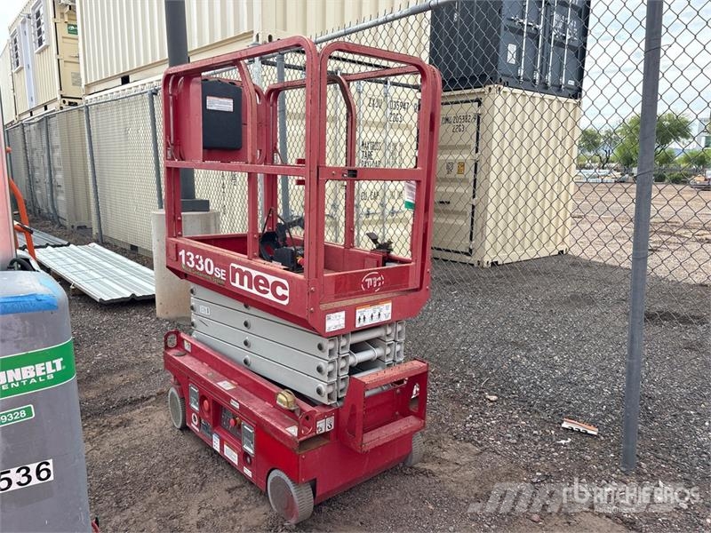 MEC 1330SE Electric Scissor Lift Šķerveida pacēlāji