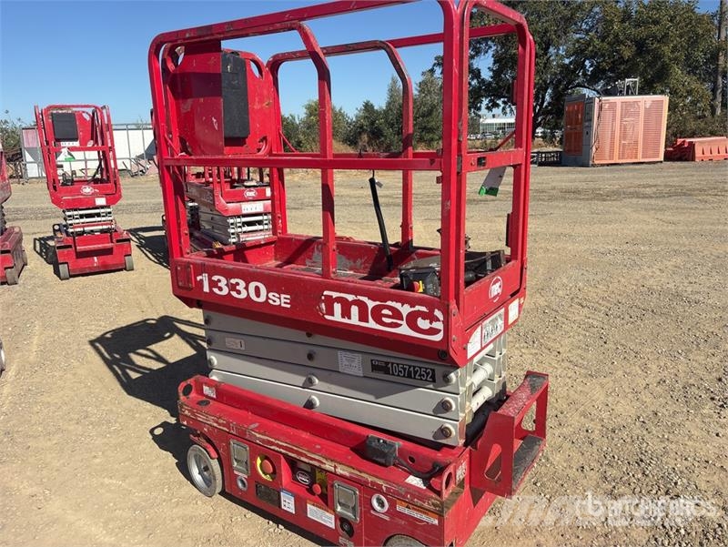 MEC 1330SE Electric Scissor Lift Elevadores de tesoura