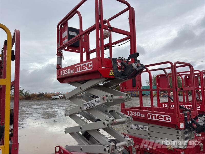 MEC 1330SE Electric Scissor Lift Plataformas tijera
