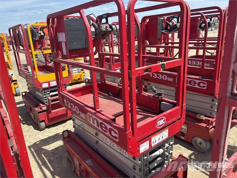 MEC 1330SE Electric Scissor Lift Scissor lifts