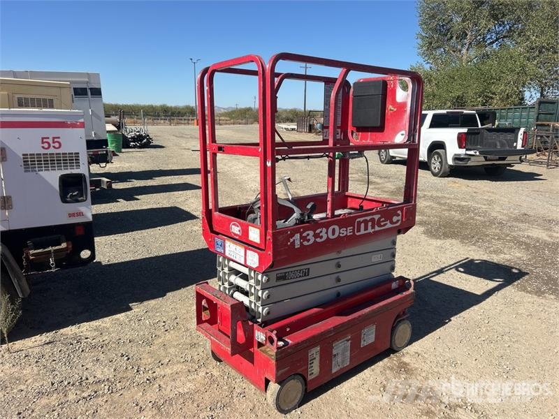 MEC 1330SE Electric Scissor Lift Elevadores de tesoura