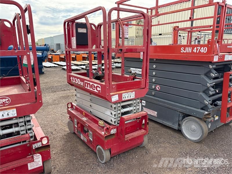 MEC 1330SE Electric Scissor Lift Saxlifte