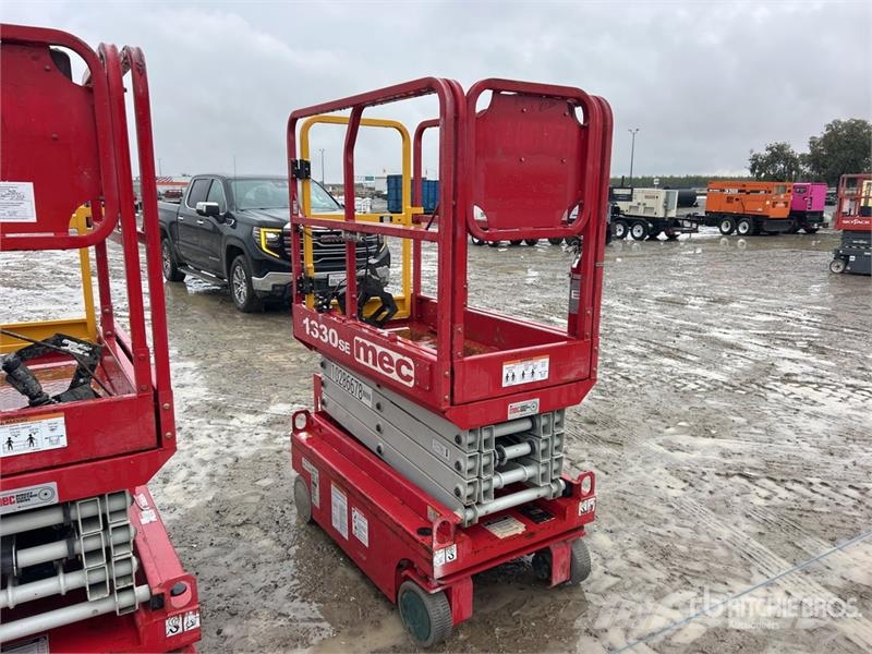 MEC 1330SE Electric Scissor Lift Plataformas tijera