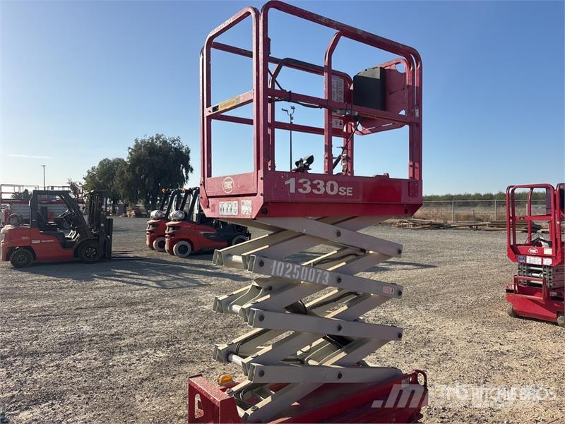 MEC 1330SE Electric Scissor Lift Elevadores de tesoura