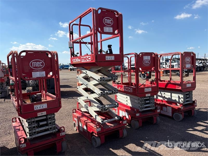 MEC 1330SE Electric Scissor Lift Saksilavat