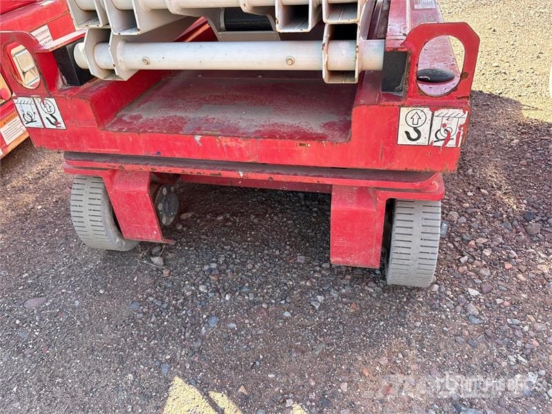 MEC 1330SE Electric Scissor Lift Saksilavat