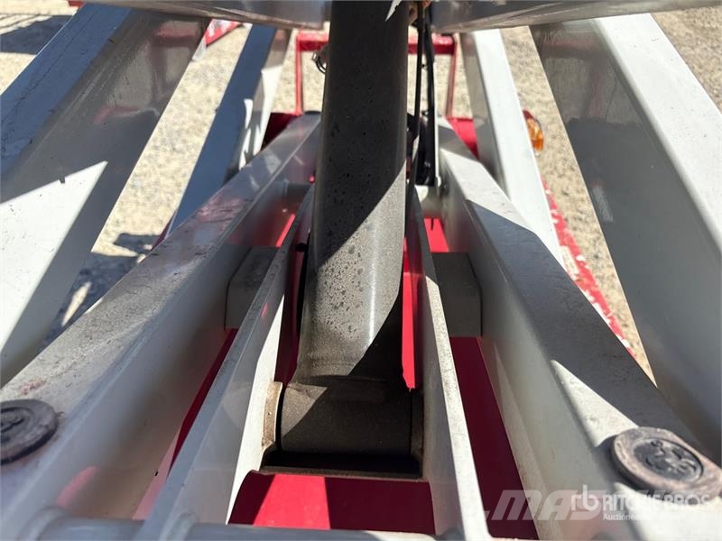 MEC 1330SE Electric Scissor Lift Saksilavat