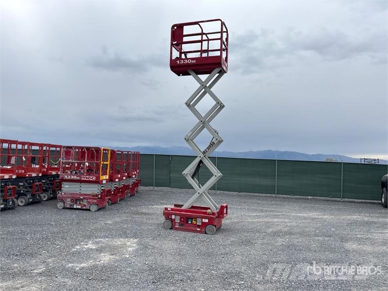 MEC 1330SE Scissor Lift Plataformas tijera