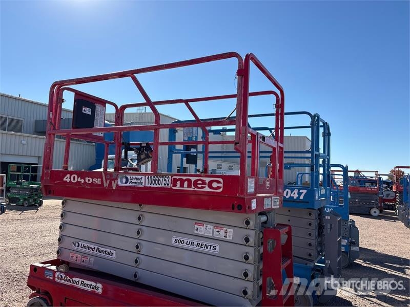 MEC 4046SE Electric Scissor Lift Scissor lifts