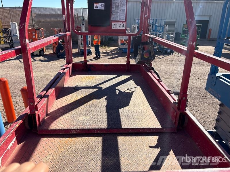 MEC 4046SE Electric Scissor Lift Scissor lifts