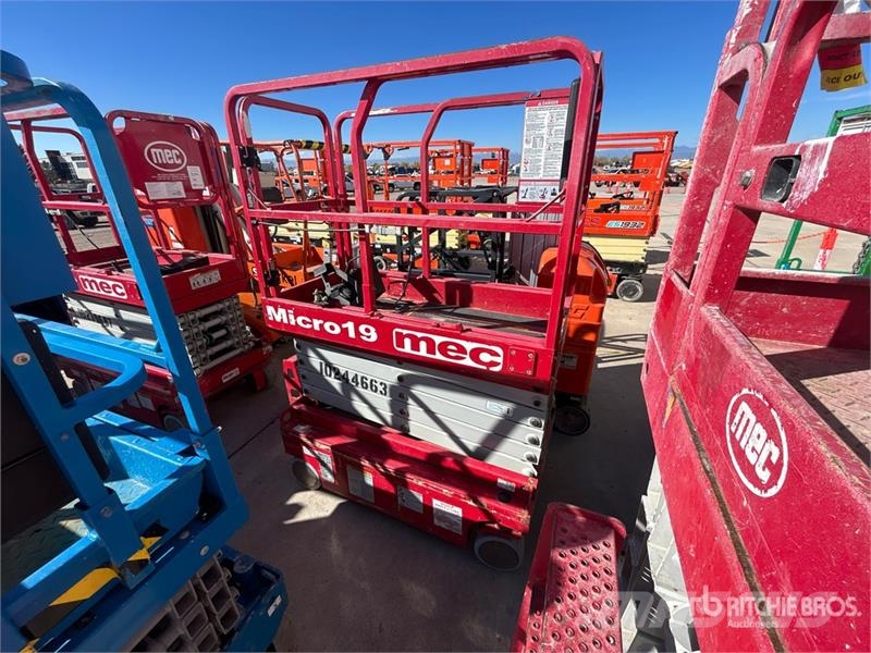 MEC MICRO 19 Electric Scissor Lift Škarjaste dvižne ploščadi